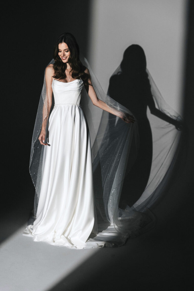 robe de mariée A-line satin glamour